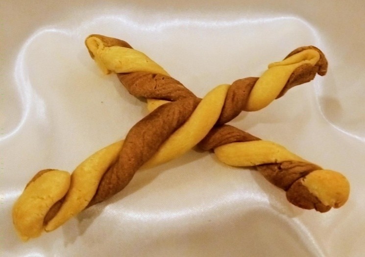 Twisted Tails